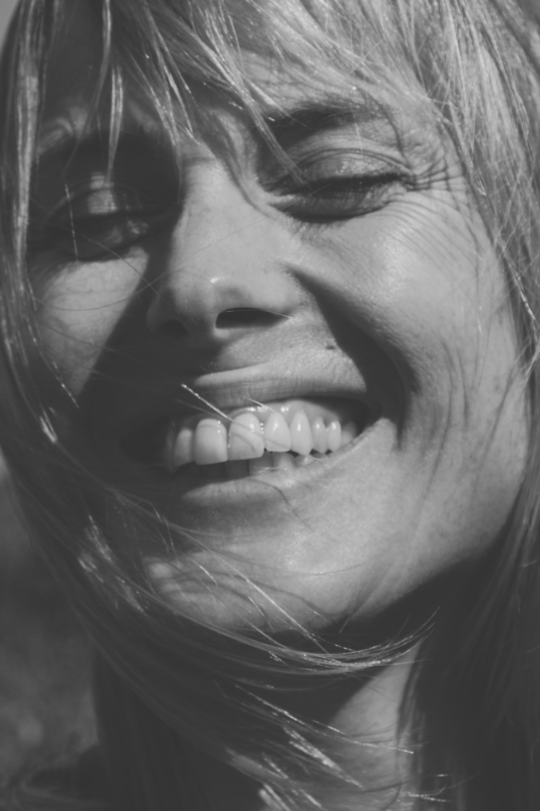 Valerie lachend